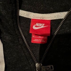 Nike zipper hooded jacket